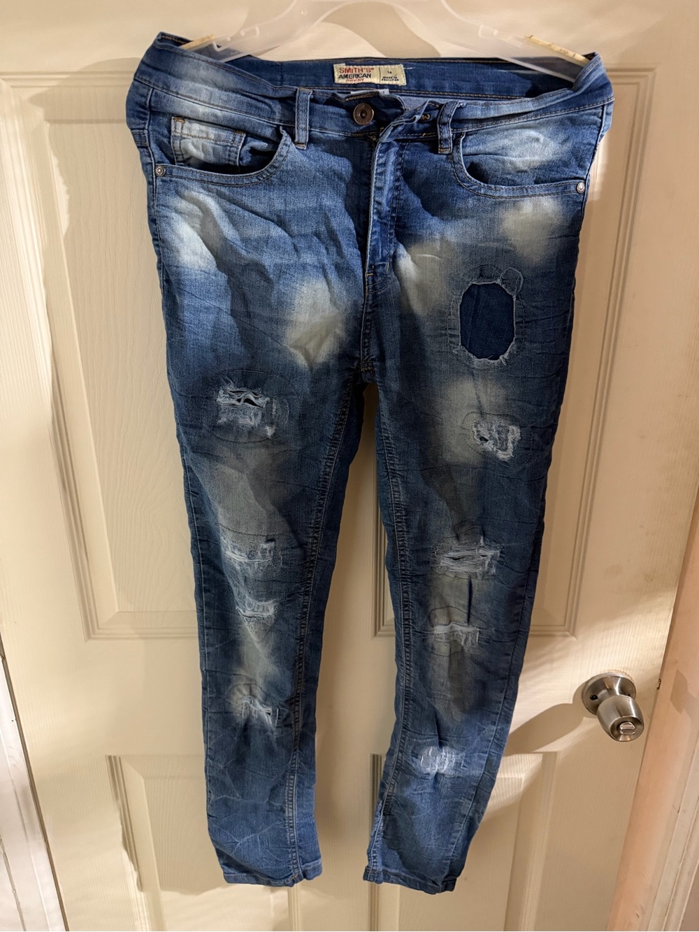 Men's Skinny Distressed Jeans in Washed Blue